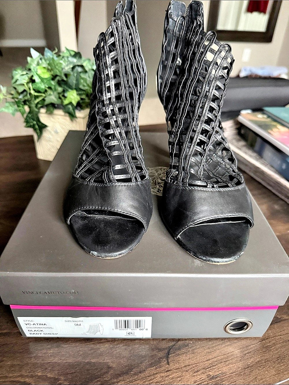 Vince Camuto Atina Black Leather Heels US 9M